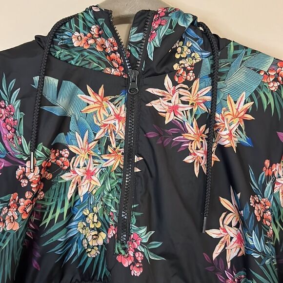 Xersion Tropical Print Athletic Windbreaker Pullover - Size Large - Picture 6 of 12